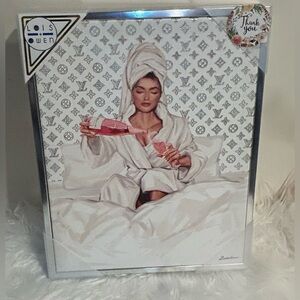 Louis Vuitton Luxury Art Print with Woman champagne NWT